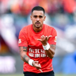 澳客平台-【中超】谭龙助攻莱昂纳多破门 亚泰客场1比0胜南通